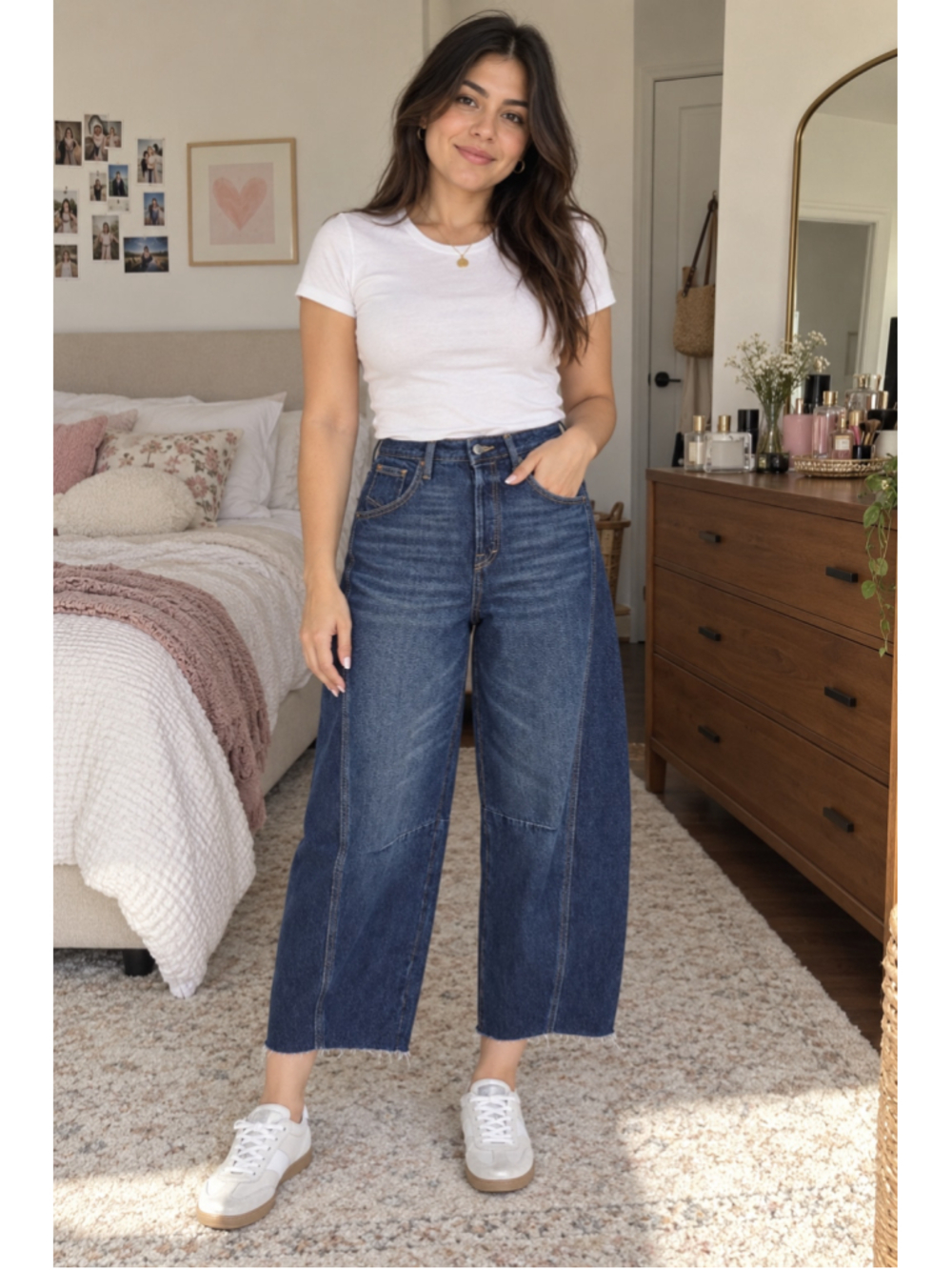 Women's Curved Leg Ankle Jeans Blue Size 6